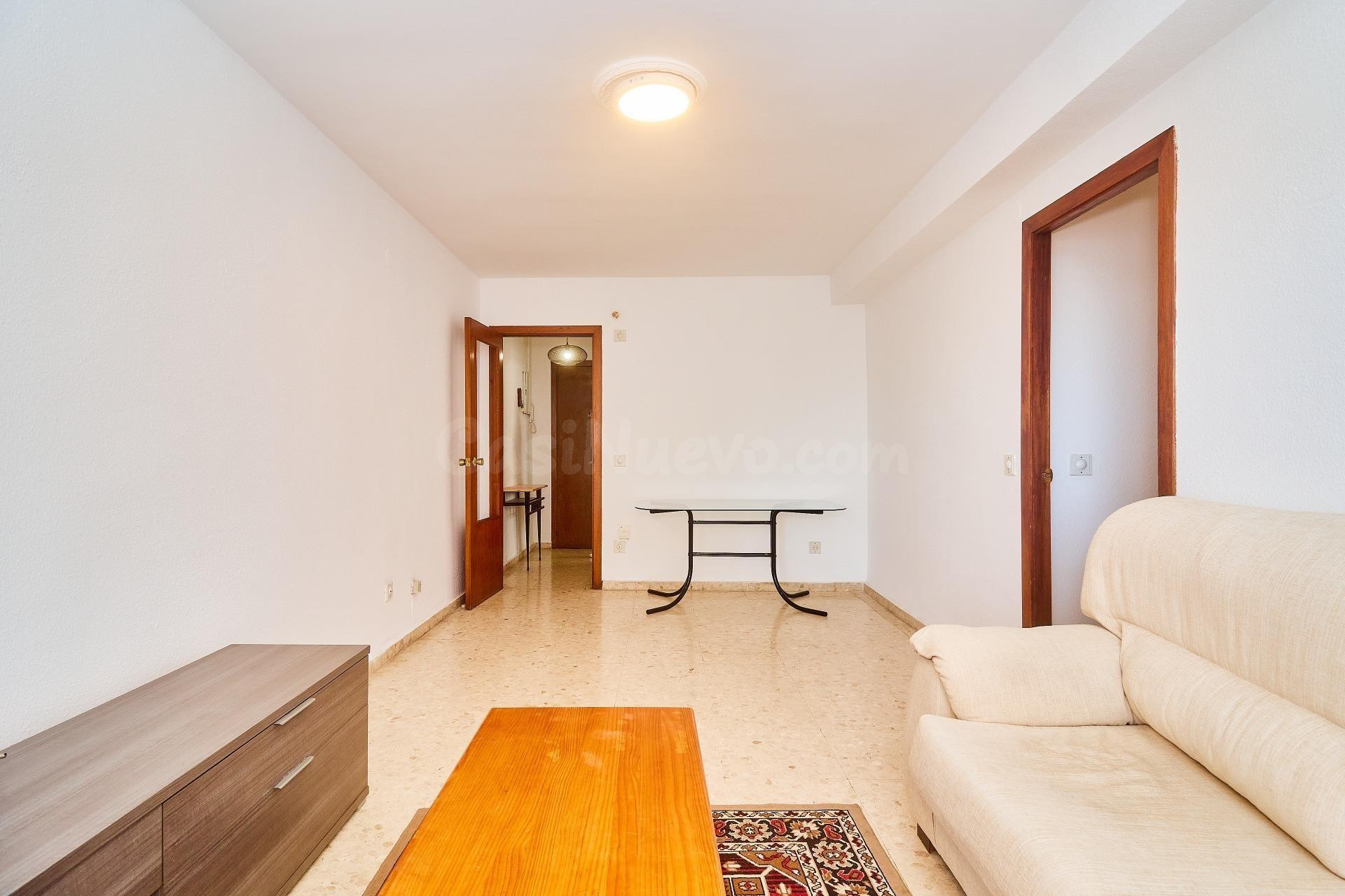 se vende piso en pleno centro de fuengirola - foto 2