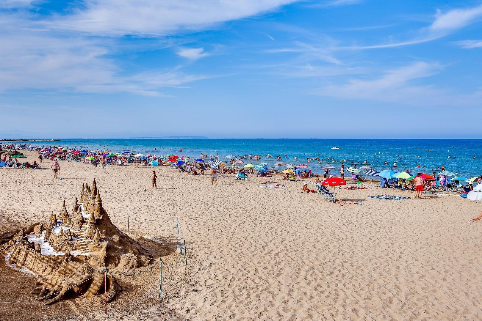APARTAMENTO A 200M DEL MAR LISTO PARA VIVIR EN LA MATA - foto 4