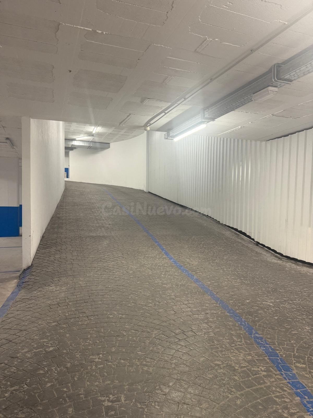 se alquila plaza de garaje para larga temporada 2 linea de p - foto 2
