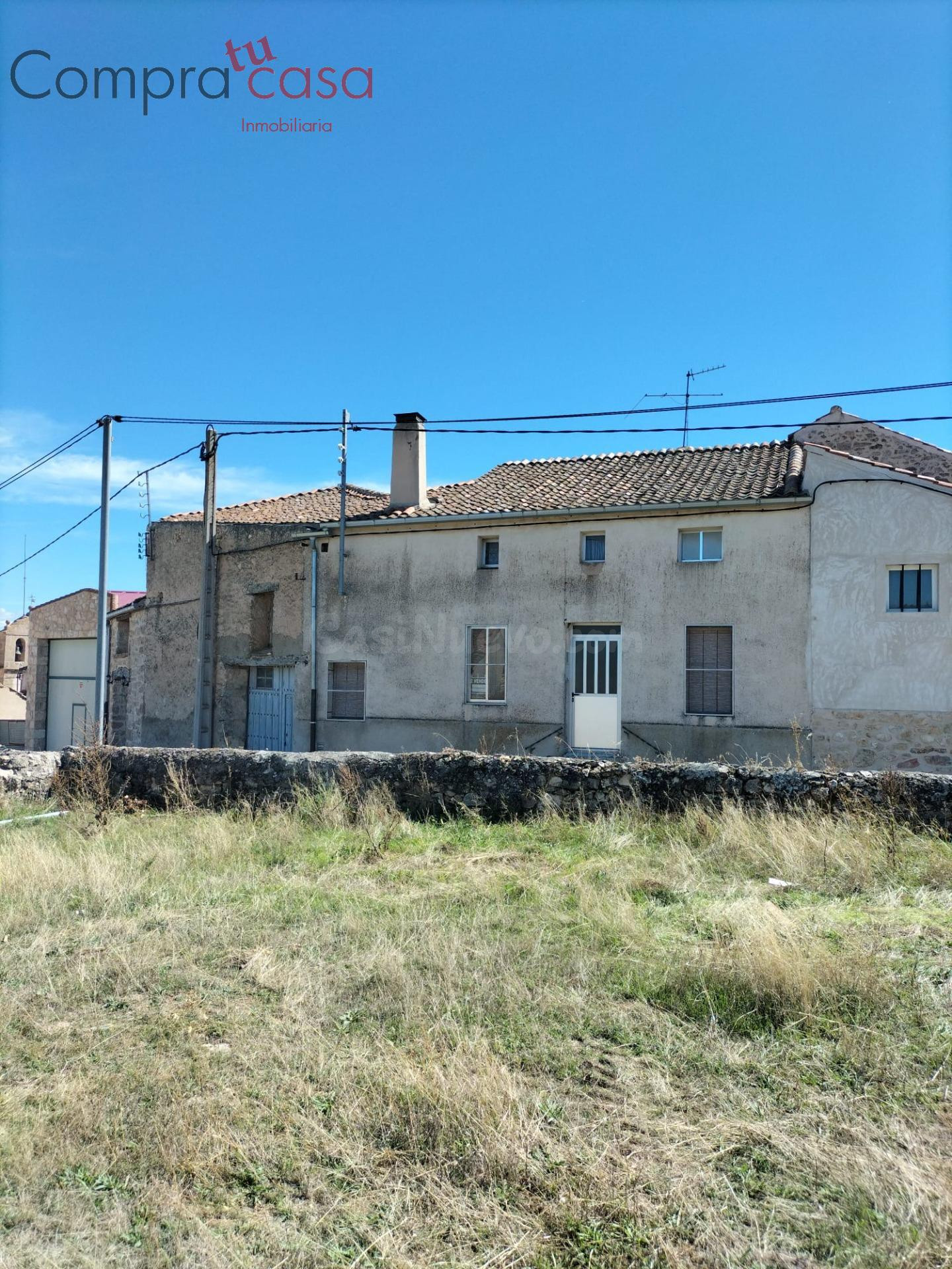 VENTA.-.CASA DE PUEBLO.-.CONSUEGRA