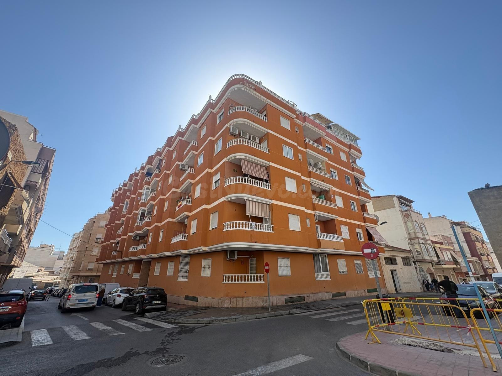 APARTAMENTO CON TERRAZA