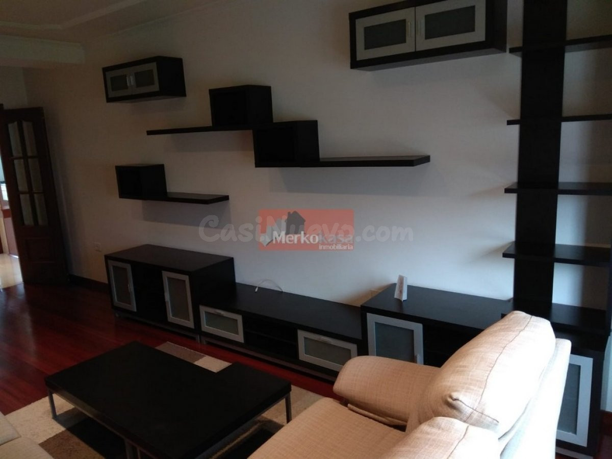 SE ALQUILA COQUETO APARTAMENTO EN CAMPOS NOVOS - foto 4