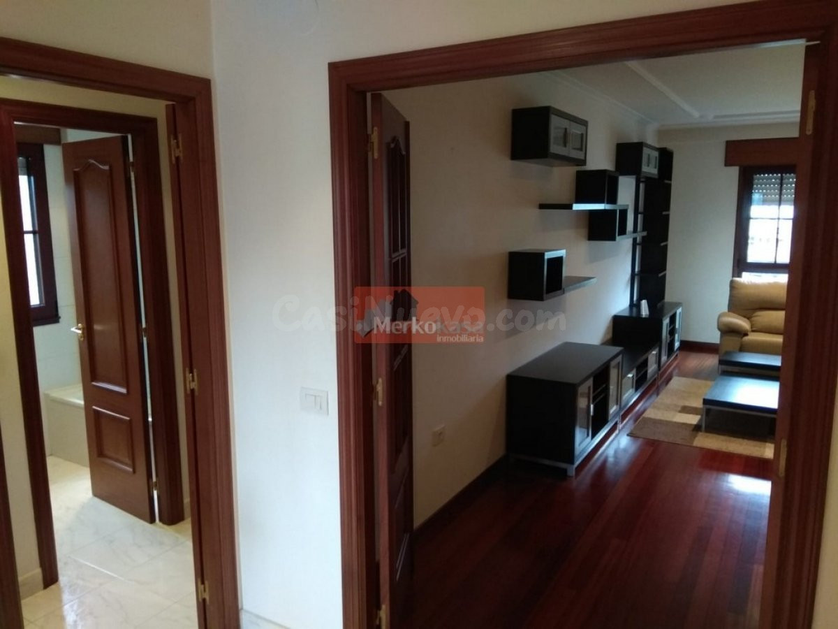 SE ALQUILA COQUETO APARTAMENTO EN CAMPOS NOVOS - foto 5