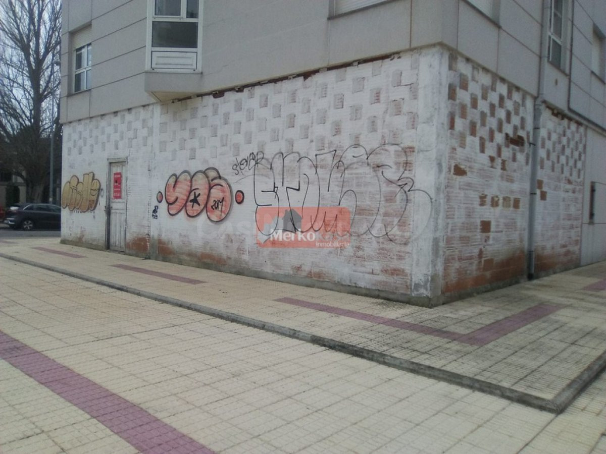 SE VENDE LOCAL COMERCIAL CERCANO A UNIVERSIDADES - foto 4