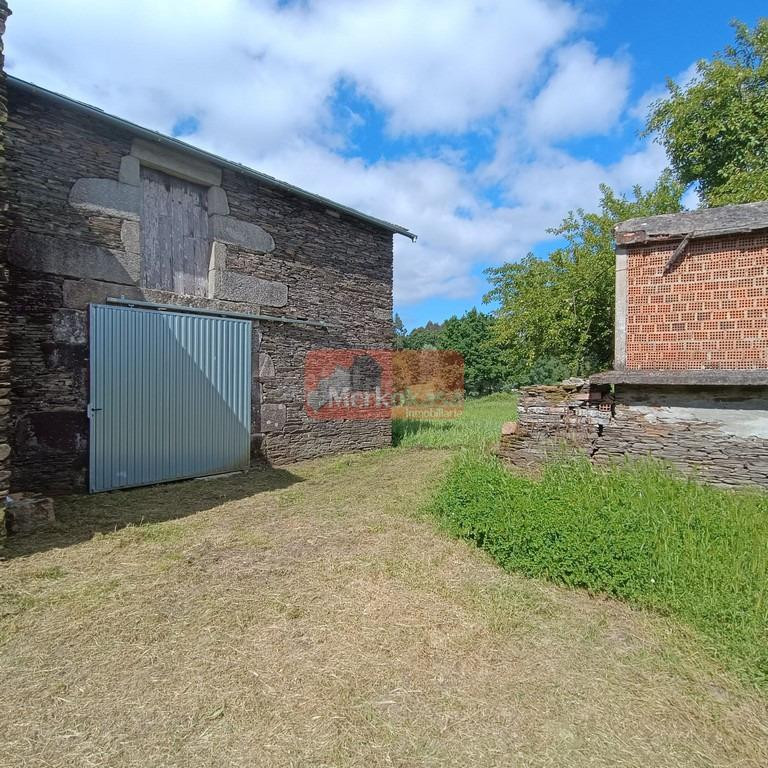 SE VENDE CASA DE PIEDRA CON FINCA EN MEILAN CON 2.000 M2 FIN - foto 3