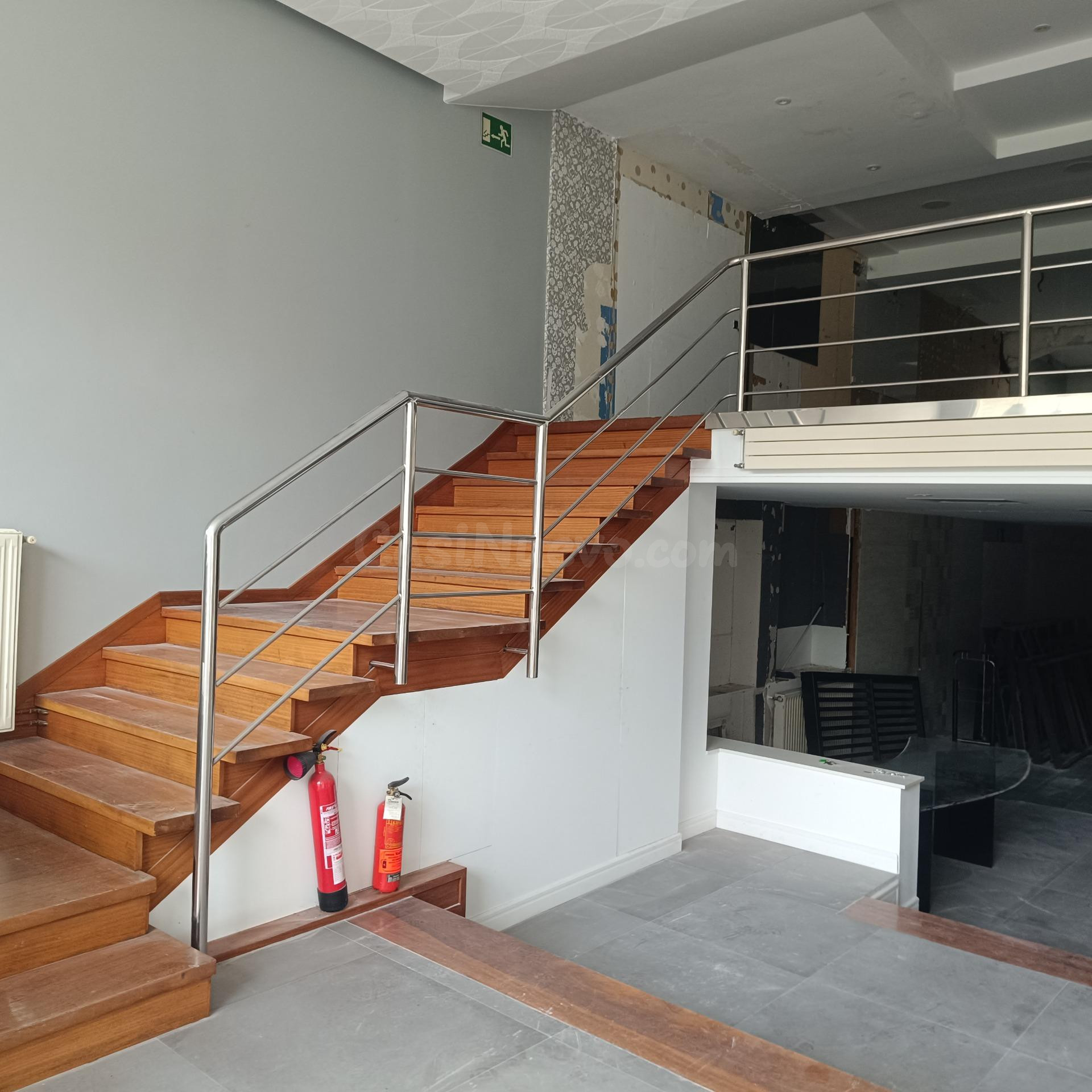 Se vende local comercial en Ronda Muralla!!