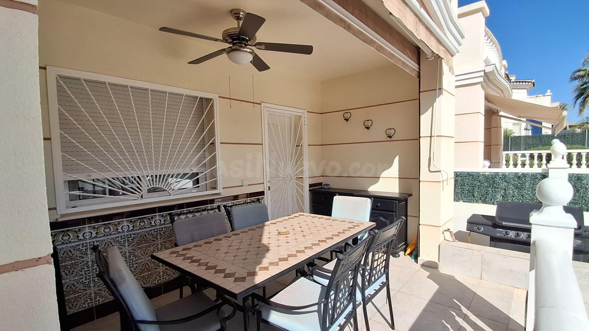 CASA EN CIUDAD QUESADA CON PISCINA Y LISTA PARA VIVIR - foto 3
