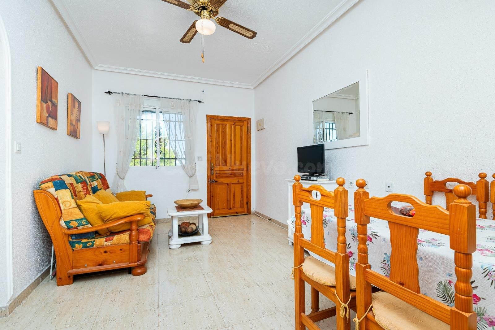 CASA ADOSADA EN LAGO SOL – ORIHUELA COSTA - foto 5