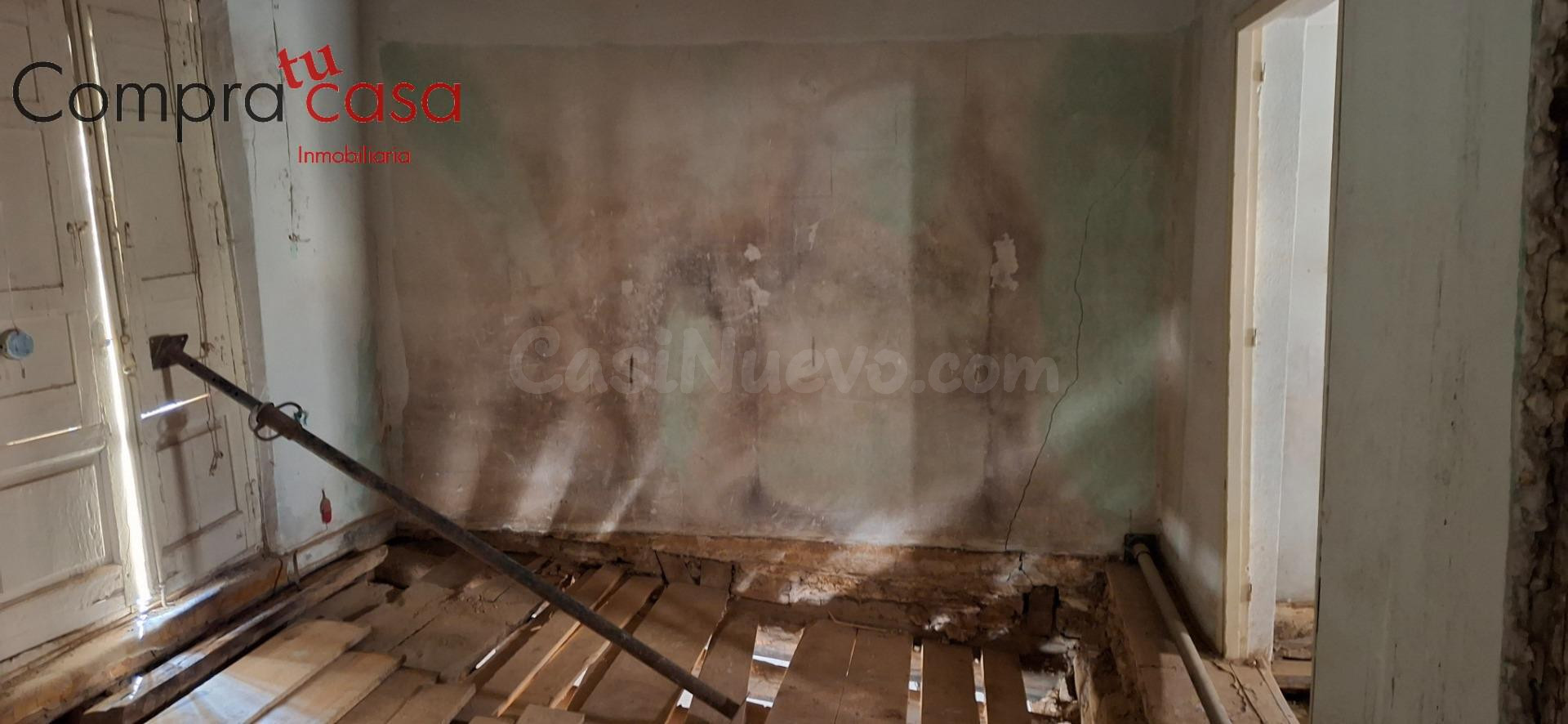 CASA PARA REHABILITAR EN ZONA MONUMENTAL DEL CASCO HISTORICO - foto 2