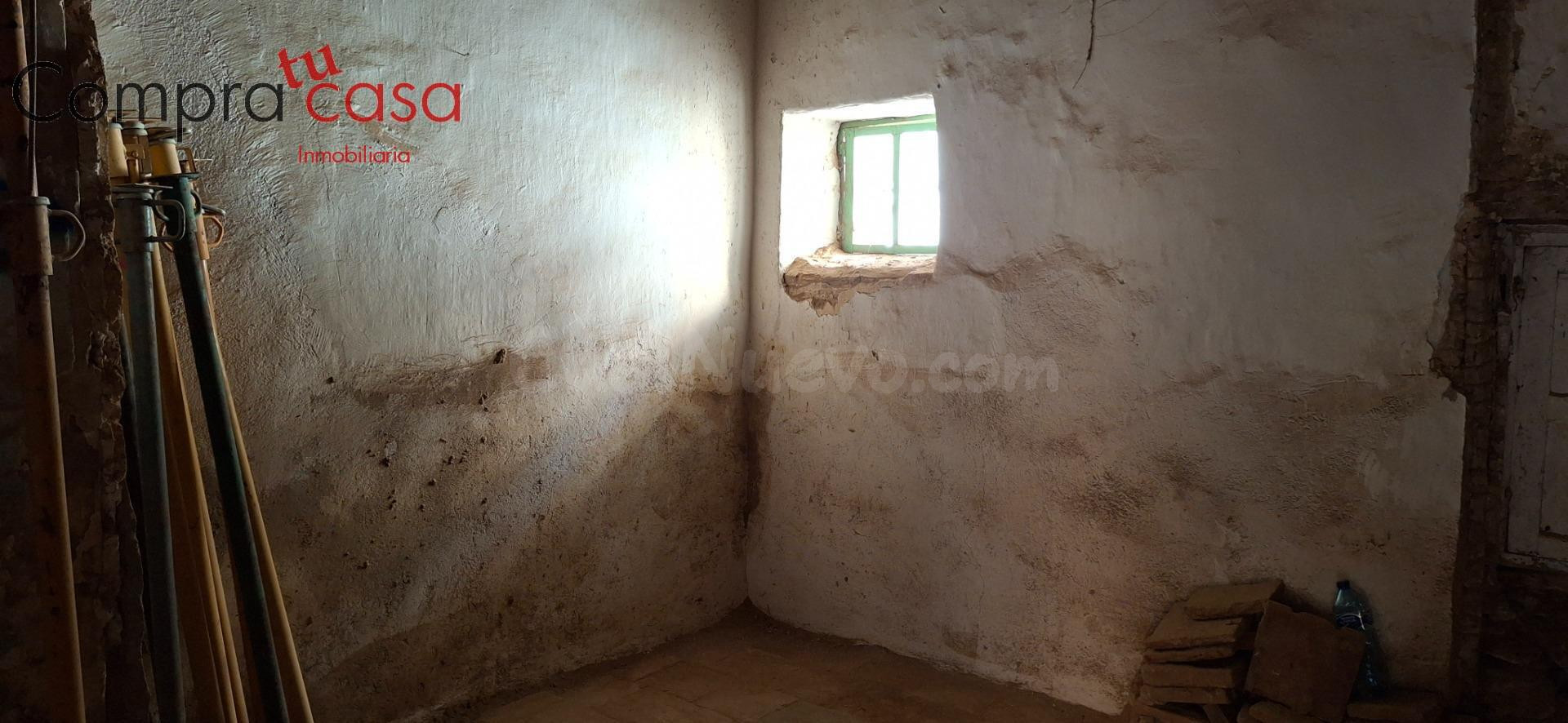 CASA PARA REHABILITAR EN ZONA MONUMENTAL DEL CASCO HISTORICO - foto 4