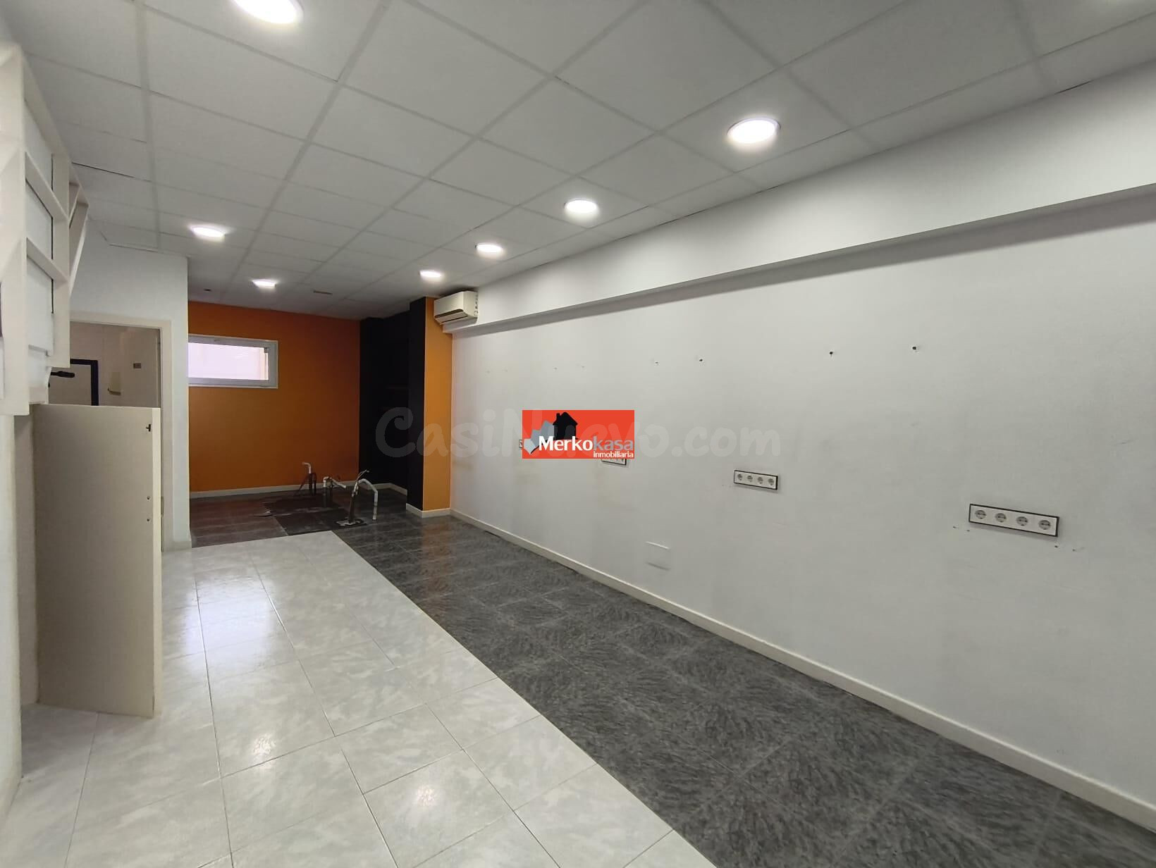 SE VENDE O SE ALQUILA LOCAL COMERCIAL CON ENTREPLANTA CERCA  - foto 5