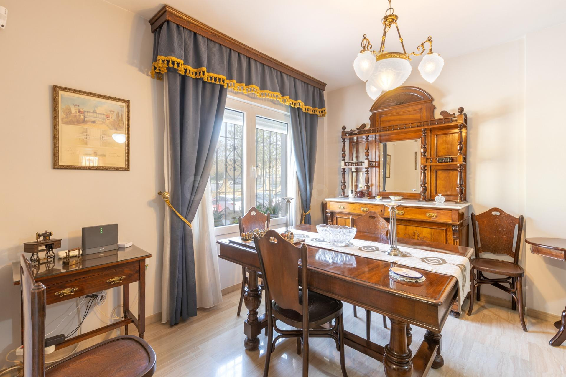 CASA ADOSADA DE 5 DORMITORIOS EN MARACENA - foto 5