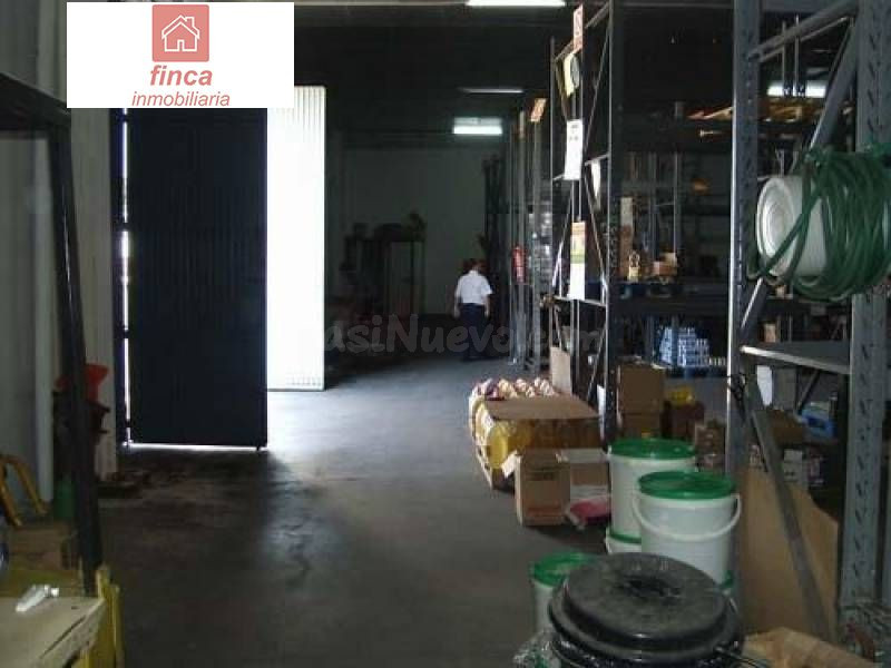 MONTIJO, VENTA NAVE DIAFANA, PUERTA ACCESO AMPLIA Y ALTA - foto 2