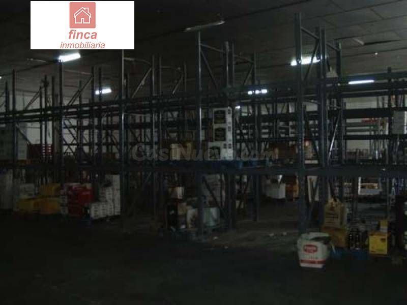 MONTIJO, VENTA NAVE DIAFANA, PUERTA ACCESO AMPLIA Y ALTA - foto 3