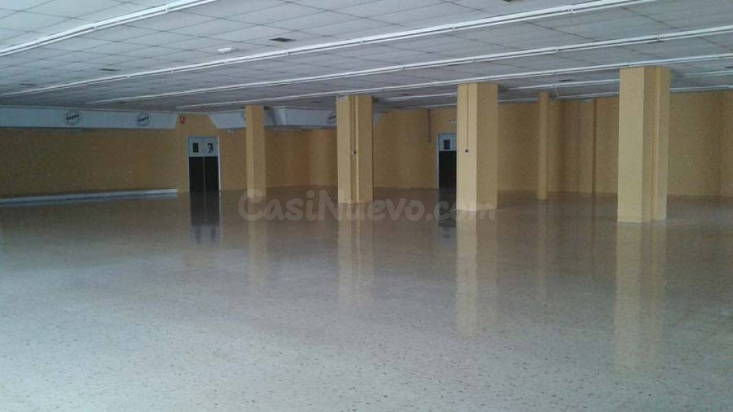 VENTA MONTIJO, AMPLIO LOCAL COMERCIAL CENTRICO, PRECIO NEGOC - foto 2