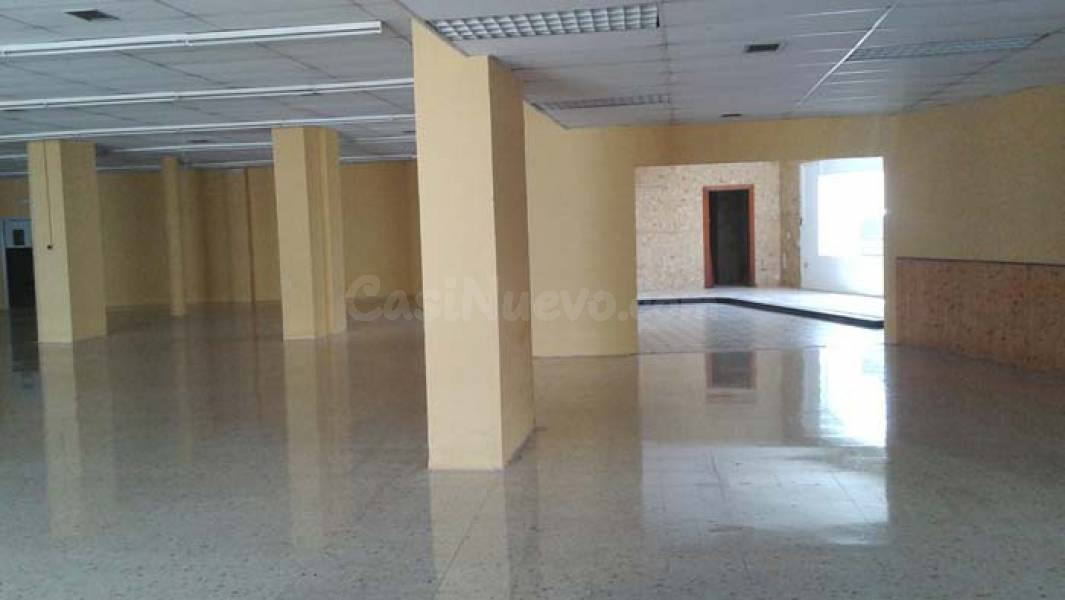 VENTA MONTIJO, AMPLIO LOCAL COMERCIAL CENTRICO, PRECIO NEGOC - foto 3