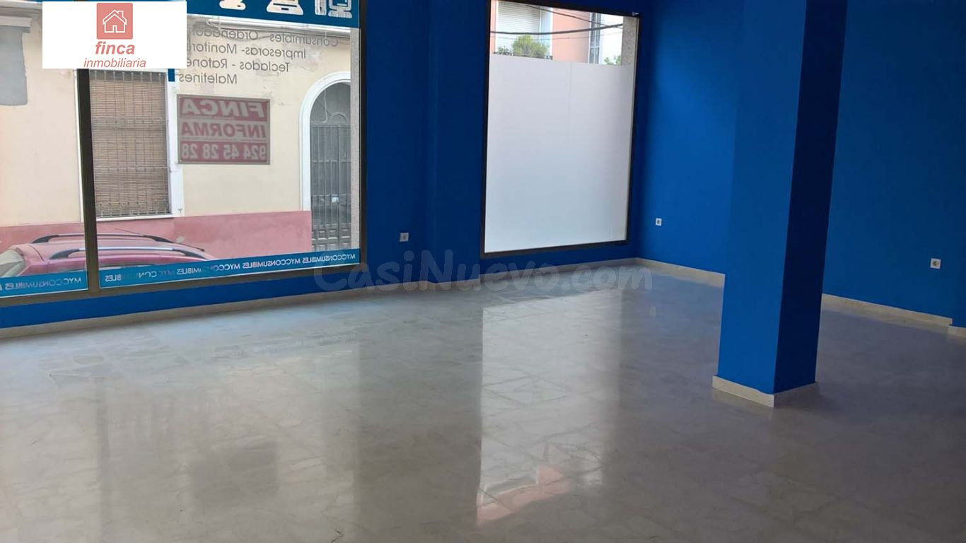 MONTIJO, LOCAL COMERCIAL ZONA CENTRO, ACONDICIONADO, EN VENTA O ALQUILER
