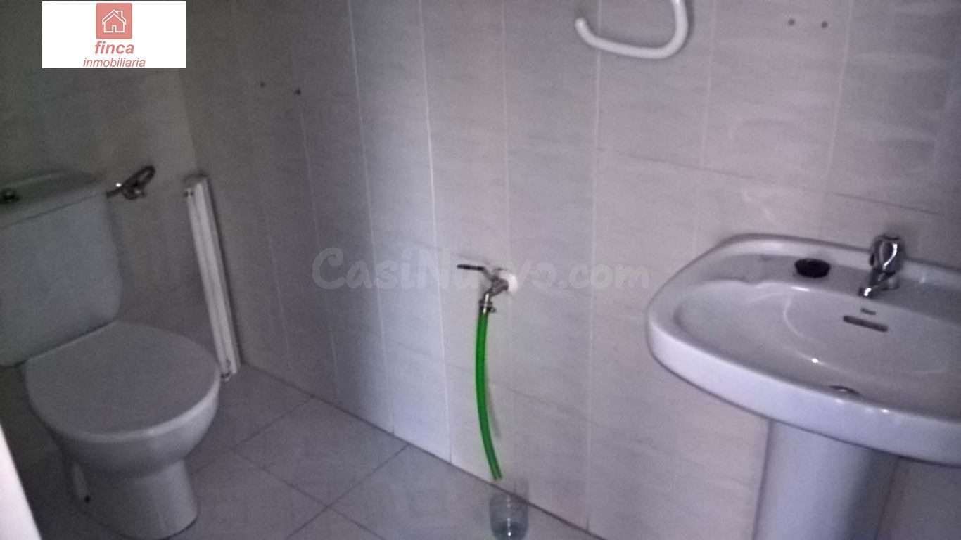 MONTIJO, LOCAL COMERCIAL ZONA CENTRO, ACONDICIONADO, EN VENT - foto 3