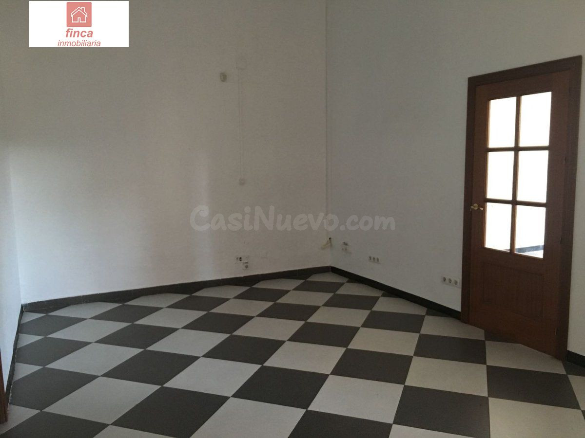 MONTIJO VENTA LOCAL COMERCIAL, DE ESQUINA, GRAN ESCAPARATE Y - foto 5