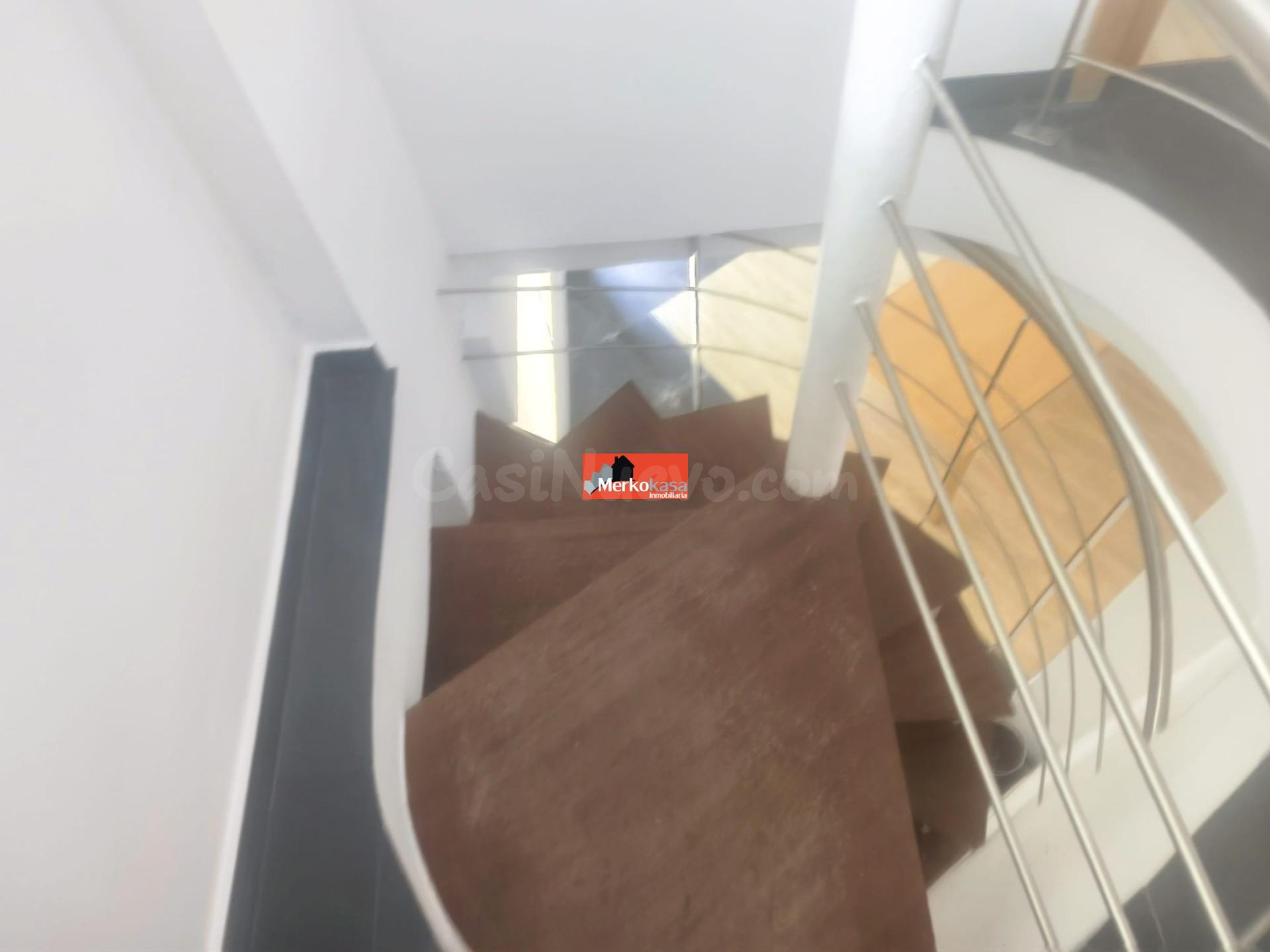 SE VENDE BAJO CON ENTREPLANTA CON ENTRADA INDEPENDIENTE RÚA CONCEPIÓN ARENAL - foto 4