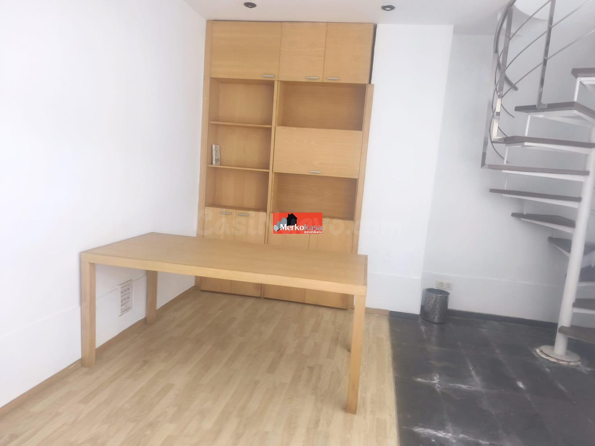 SE VENDE BAJO CON ENTREPLANTA CON ENTRADA INDEPENDIENTE RÚA CONCEPIÓN ARENAL - foto 5