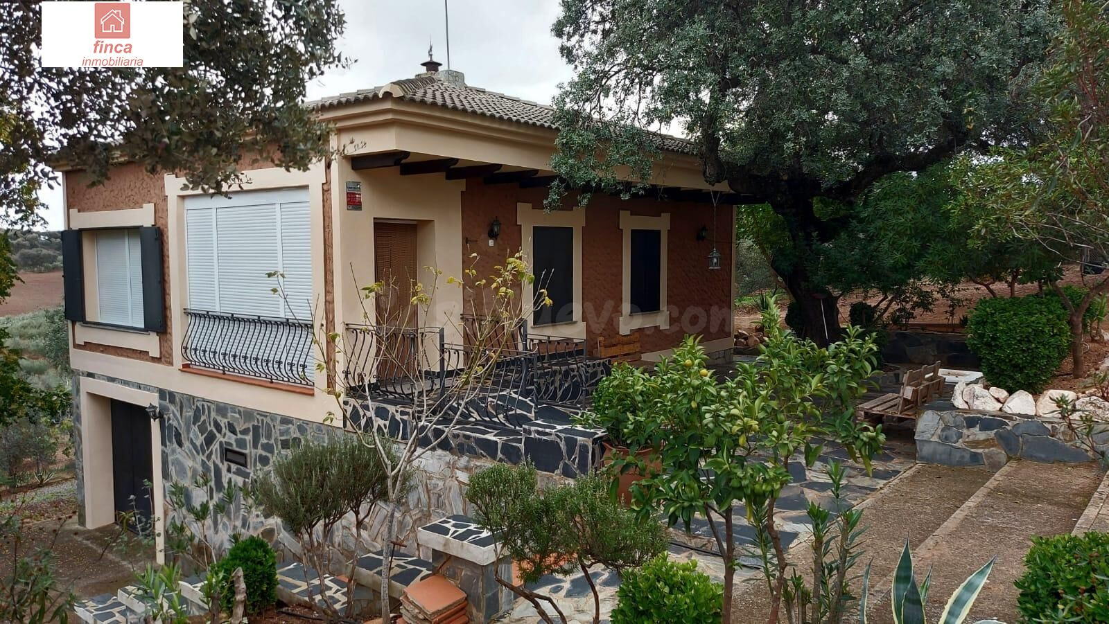 CRTA MONTIJO-LA NAVA, CHALET LEGALIZADO RUSTICO 6HA OLIVOS, 