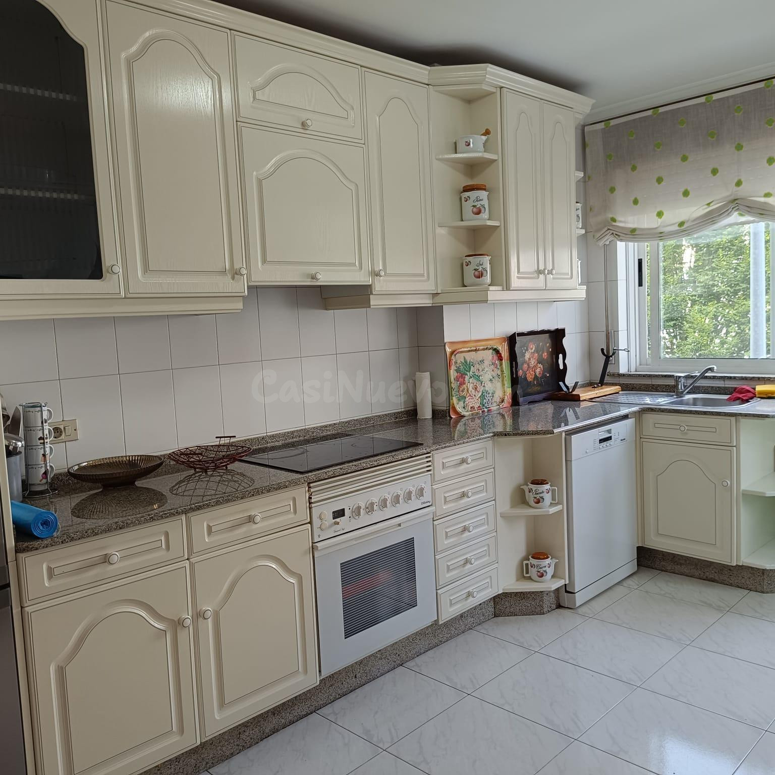 SE ALQUILA VIVIENDA DE TRES DORMITORIOS TEMPORRAL. - foto 3