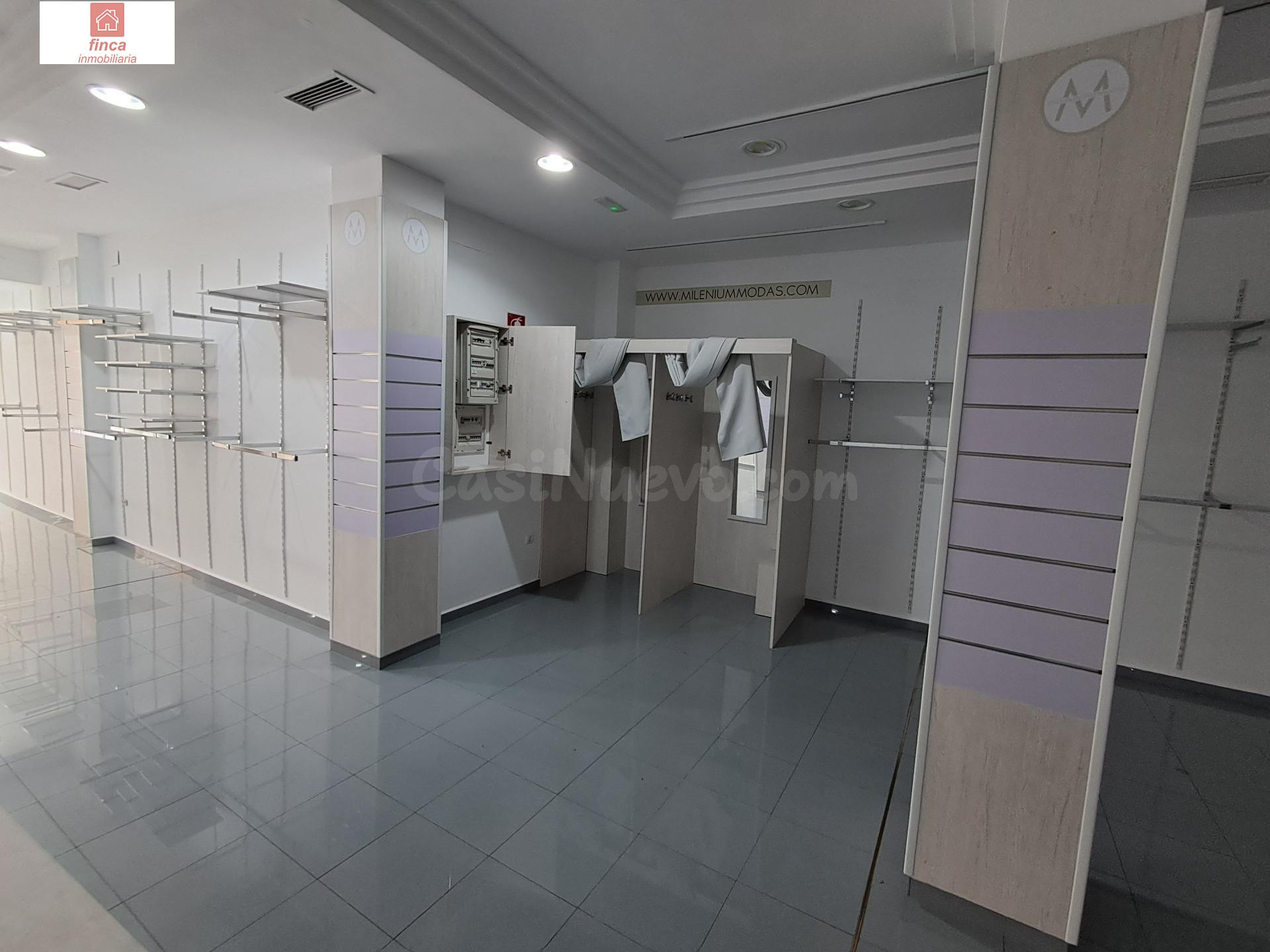 MONTIJO, ALQUILER LOCAL ZONA COMERCIAL CENTRO, CLIMATIZADO,  - foto 3