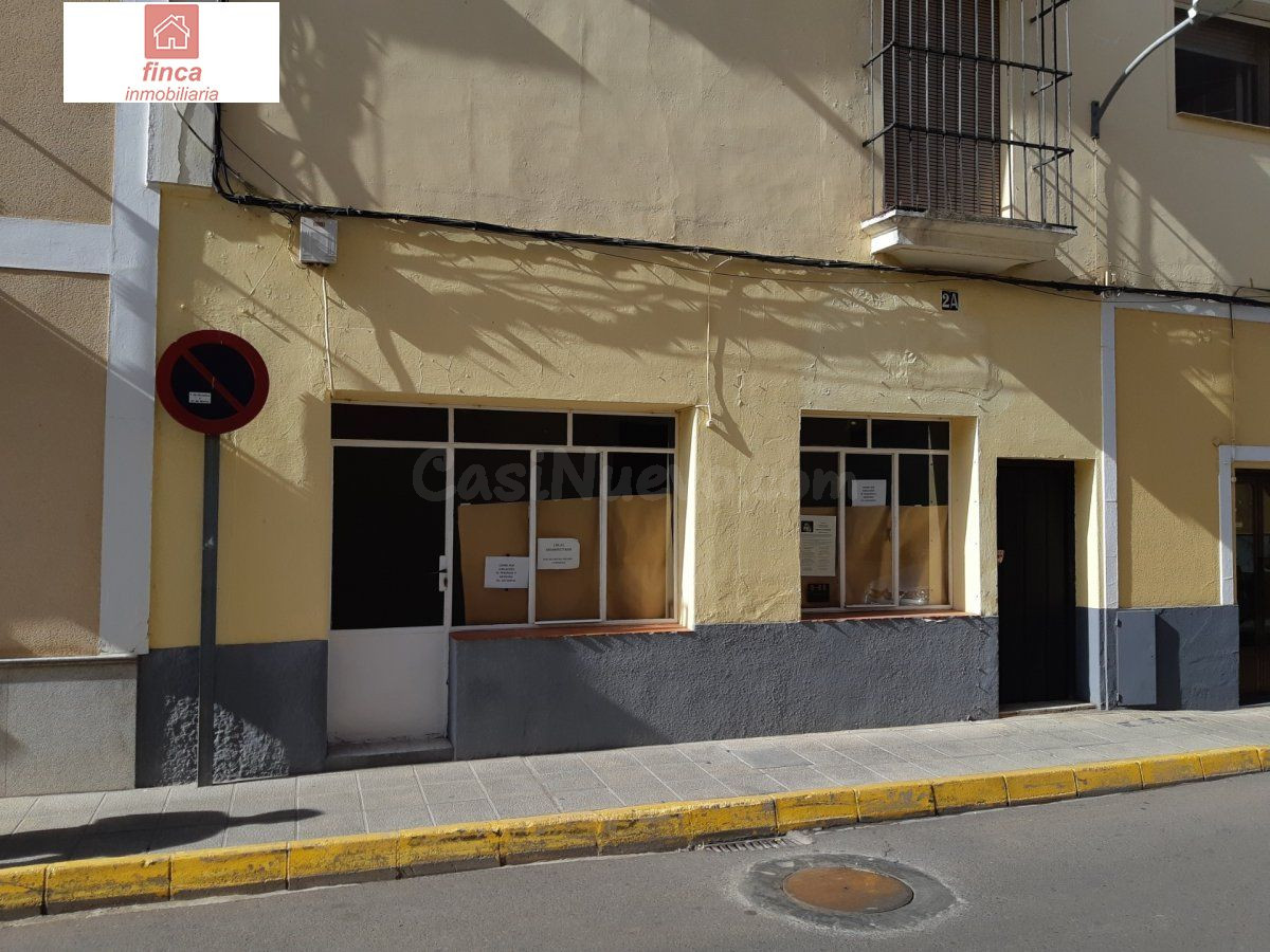 MONTIJO ZONA CENTRO ALQUILER LOCAL COMERCIAL, LUMINOSO, CON LUZ