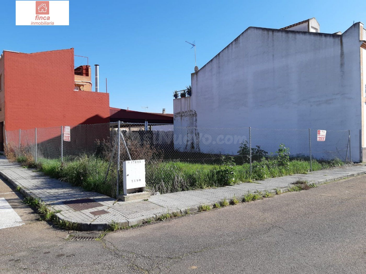 MONTIJO, SOLAR URBANO ZONA EL VALLE, POSIBILIDAD VENDER DOS  - foto 2