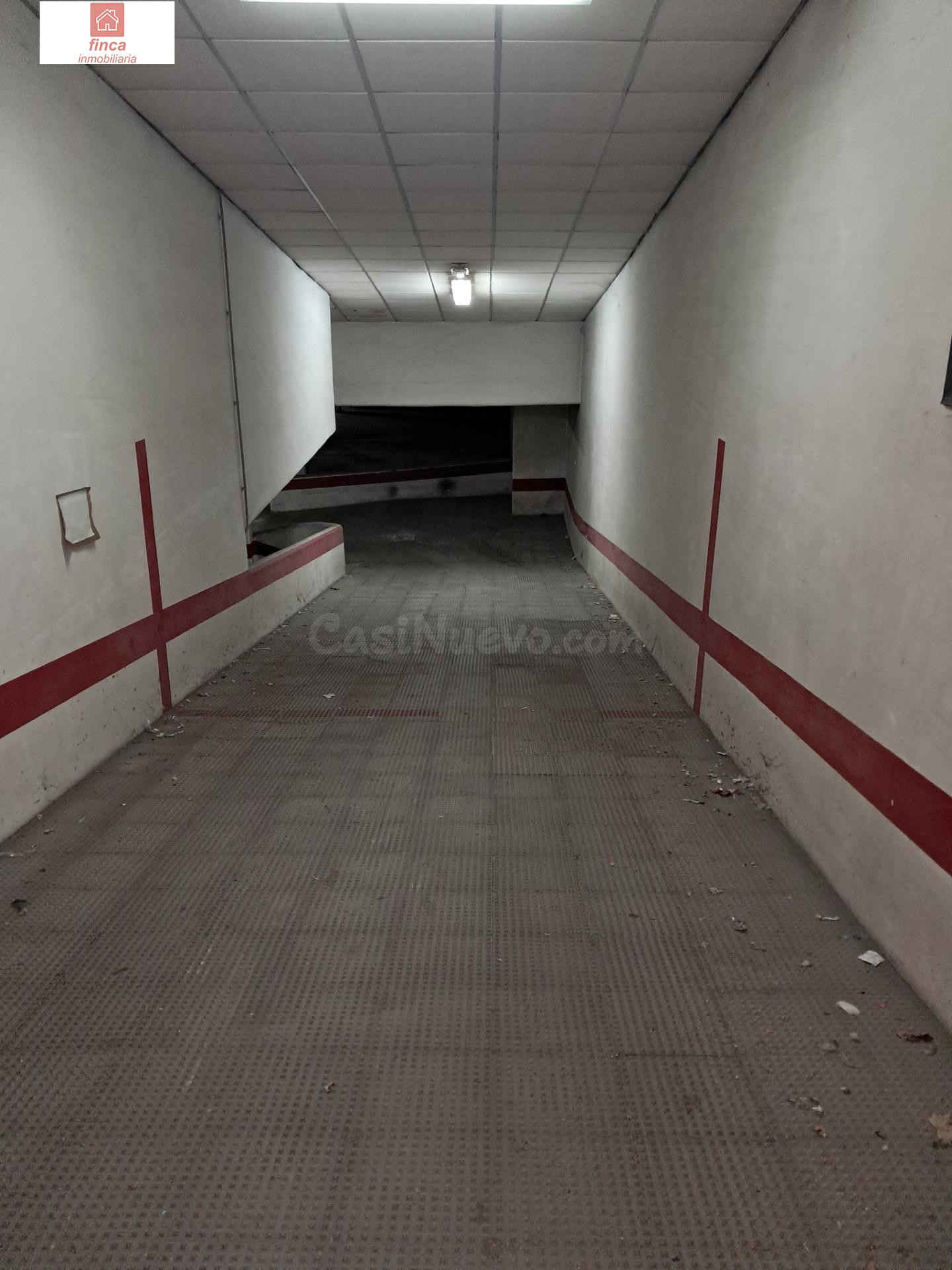 MONTIJO ALQUILER PLAZA DE GARAJE EN EL CENTRO, JUNTO A PLAZA
