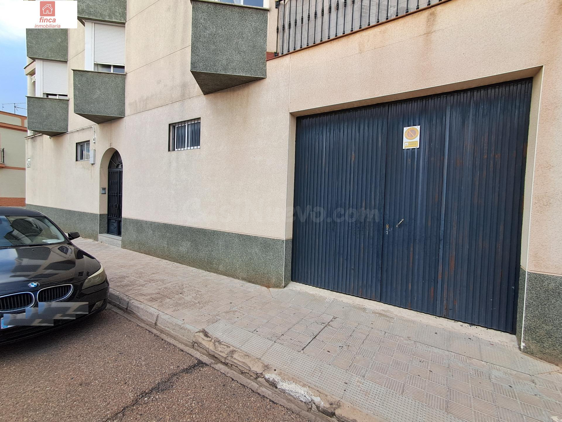 VENTA LOCAL EN MONTIJO EN LA ZONA DEL VALLE, ESQUINA CON DOS