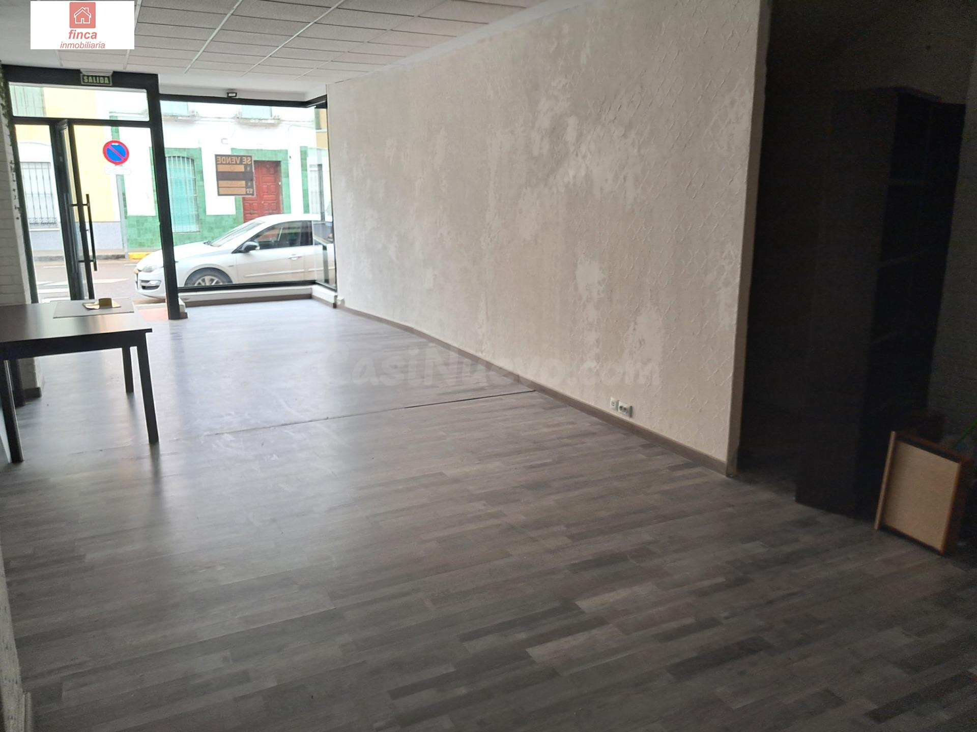 MONTIJO, VENTA LOCAL COMERCIAL ACONDICIONADO FRENTE AL MERCADONA - foto 2