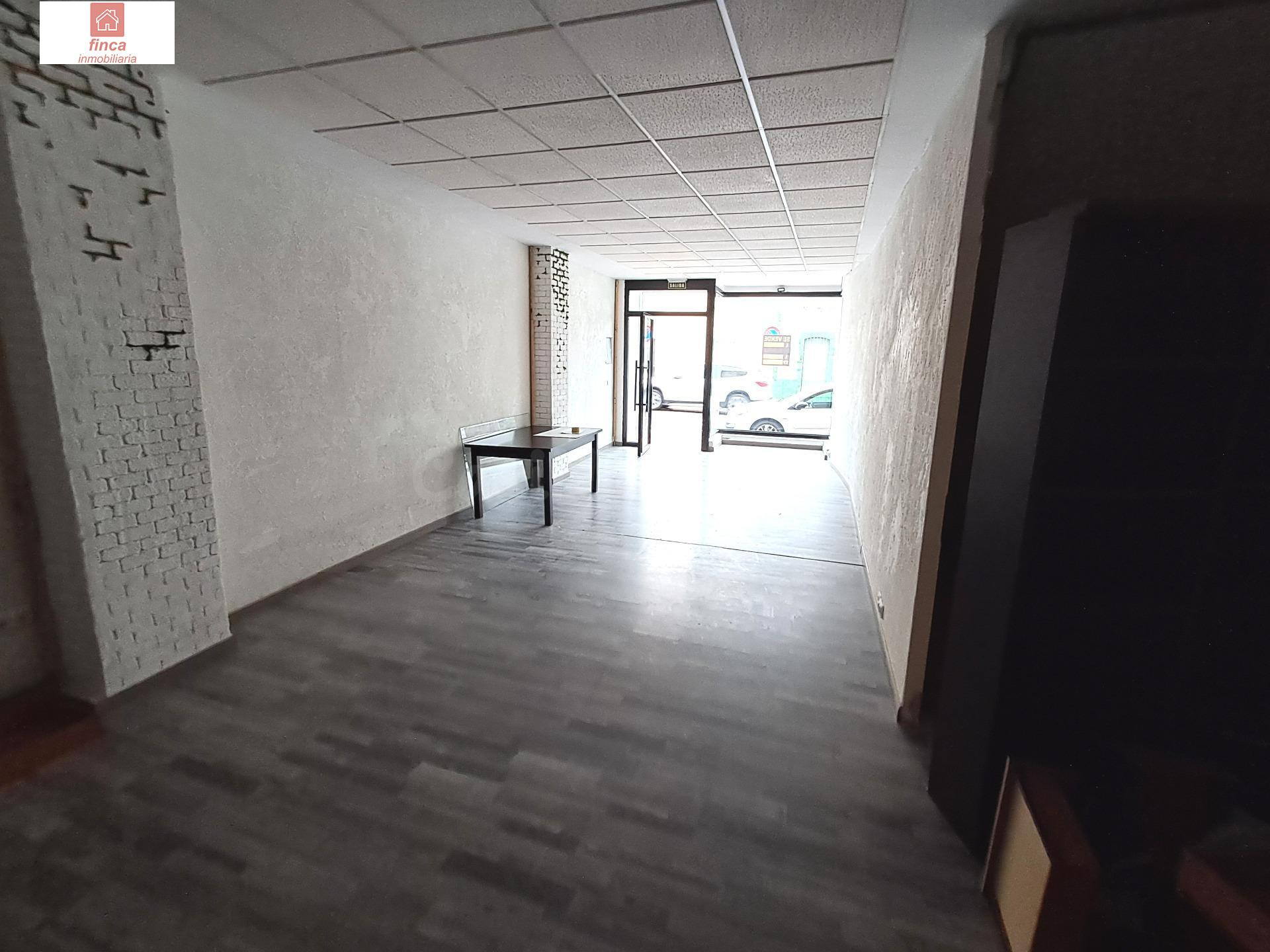 MONTIJO, VENTA LOCAL COMERCIAL ACONDICIONADO FRENTE AL MERCADONA - foto 3