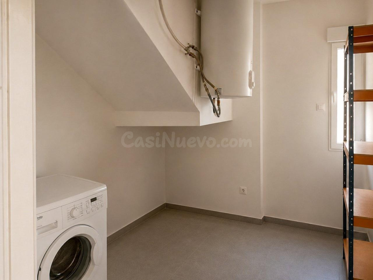 Casa con patio y piscina en una zona muy tranquila de Dúrcal - foto 5