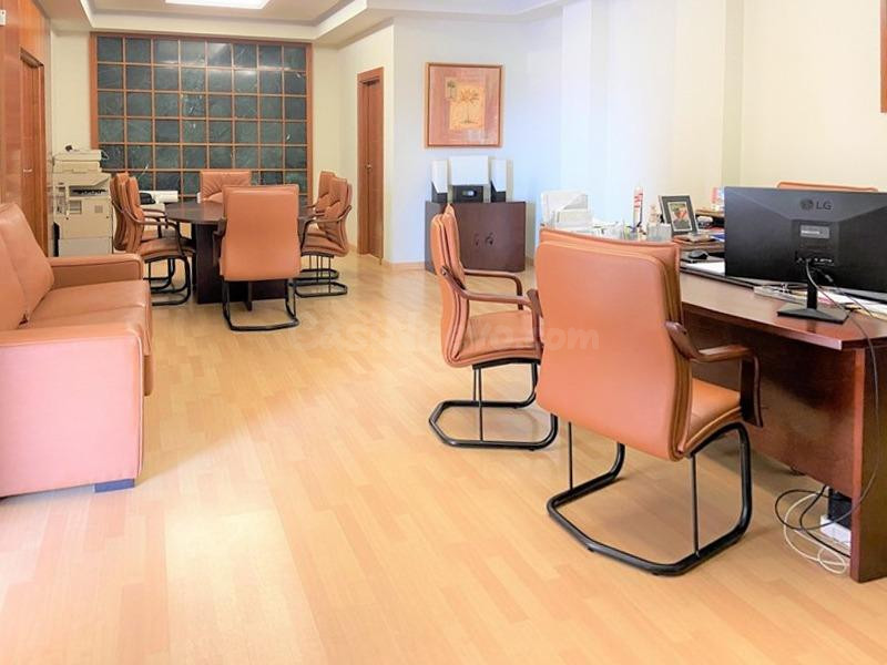 Exclusivo local de oficinas listo para entrar en Albolote - foto 2