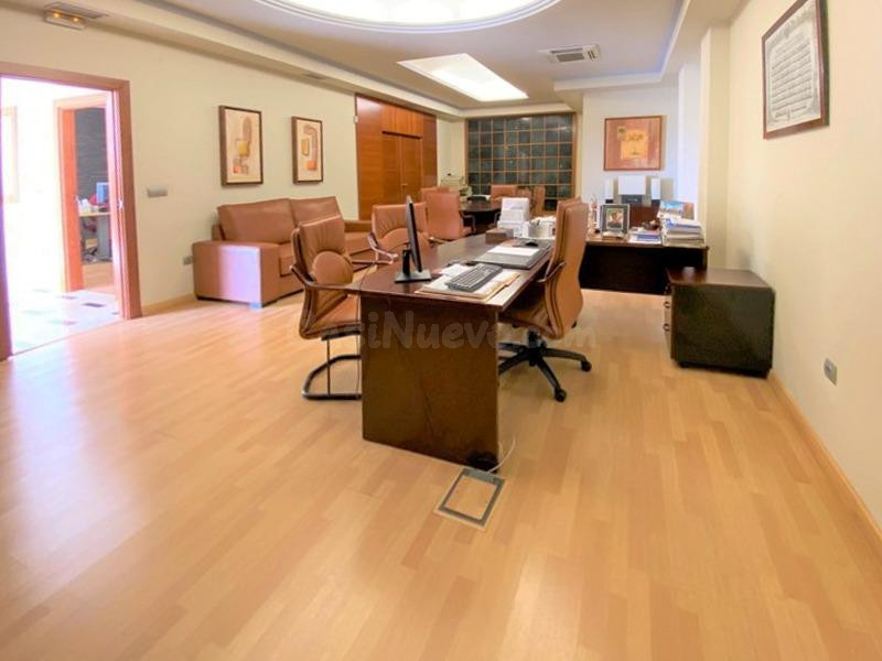 Exclusivo local de oficinas listo para entrar en Albolote - foto 4