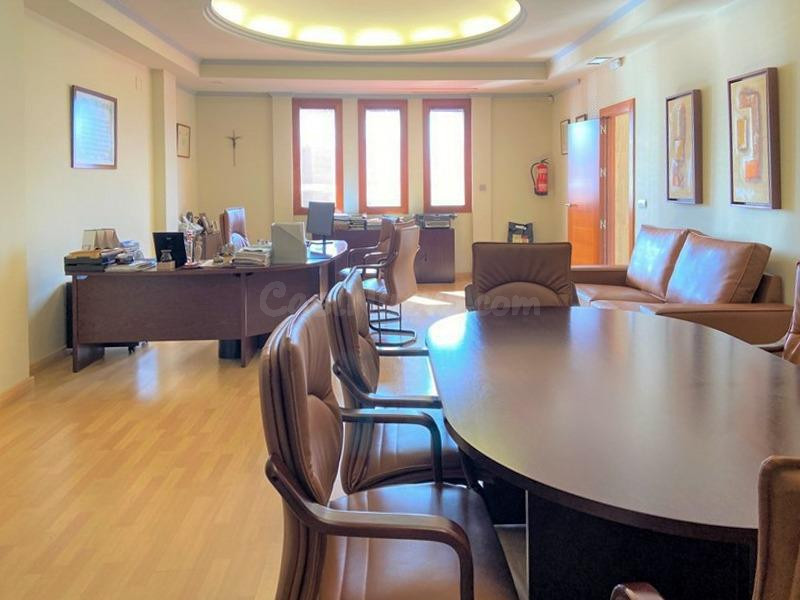 Exclusivo local de oficinas listo para entrar en Albolote - foto 5