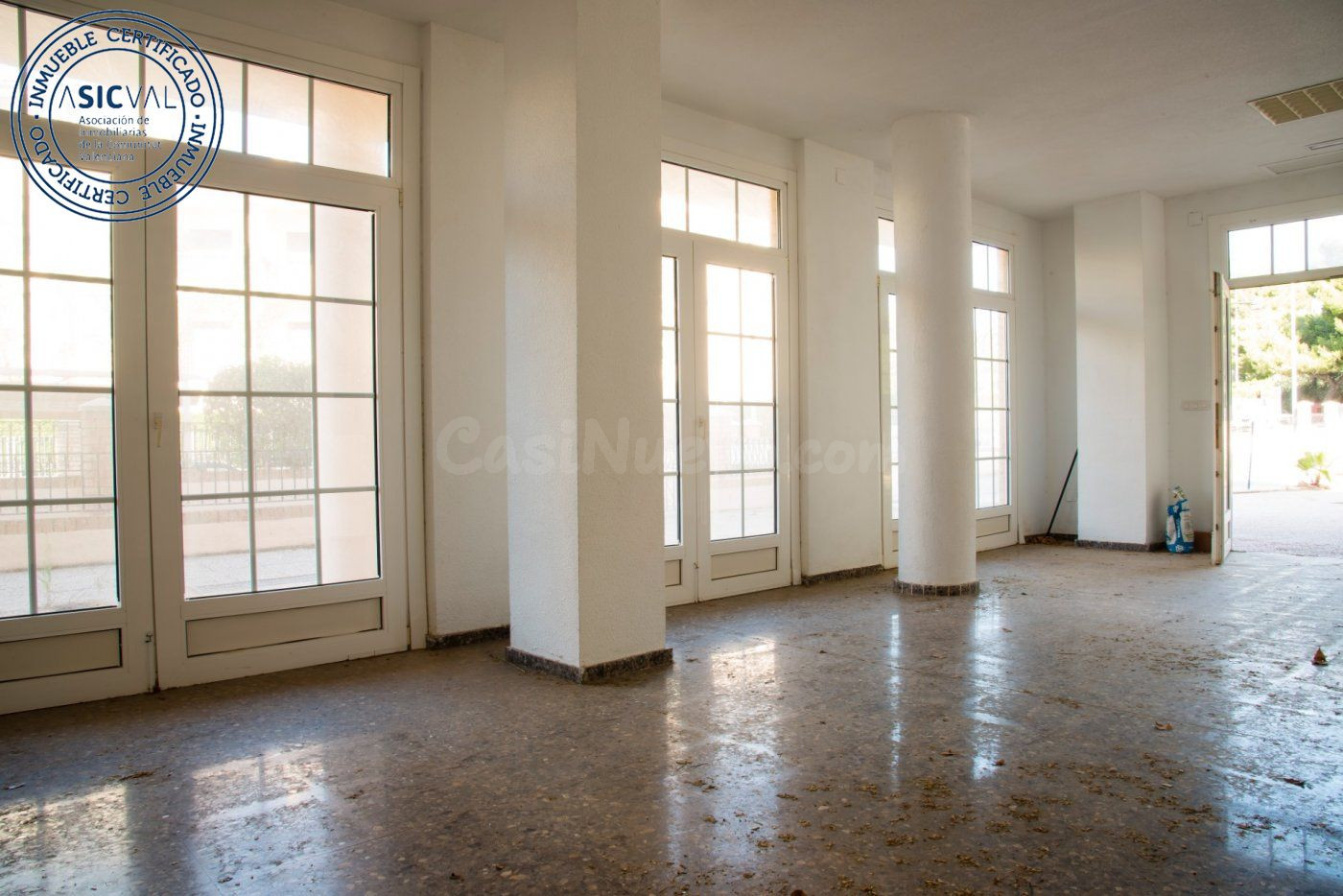 Oportunidad de local comercial en Benicasim con terraza y zo - foto 3