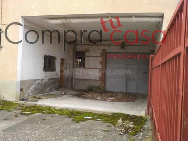 VENTA SUELO INDUSTRIAL CON NAVES.-. - foto 5