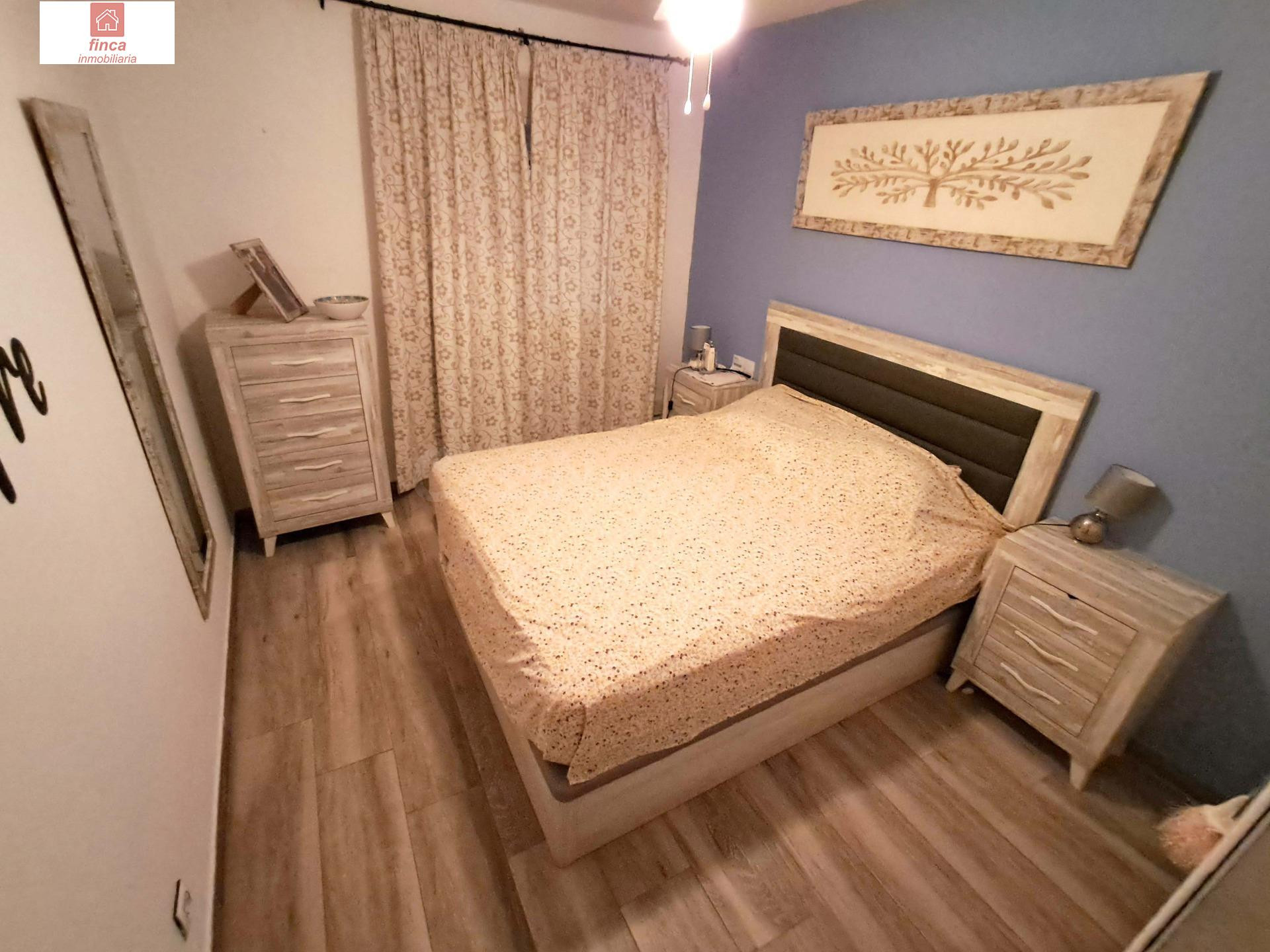 VENTA EN BARBAÑO, CASA PLANTA BAJA, COMPLETAMENTE REFORMADA, CON GARAJE, LUMINOSA Y AMPLIA - foto 4