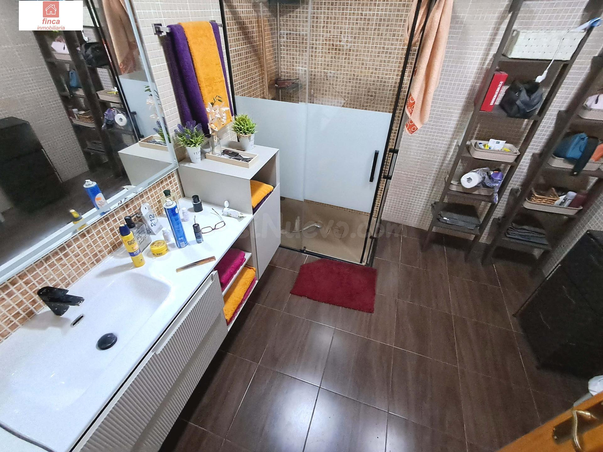 VENTA EN BARBAÑO, CASA PLANTA BAJA, COMPLETAMENTE REFORMADA, CON GARAJE, LUMINOSA Y AMPLIA - foto 5