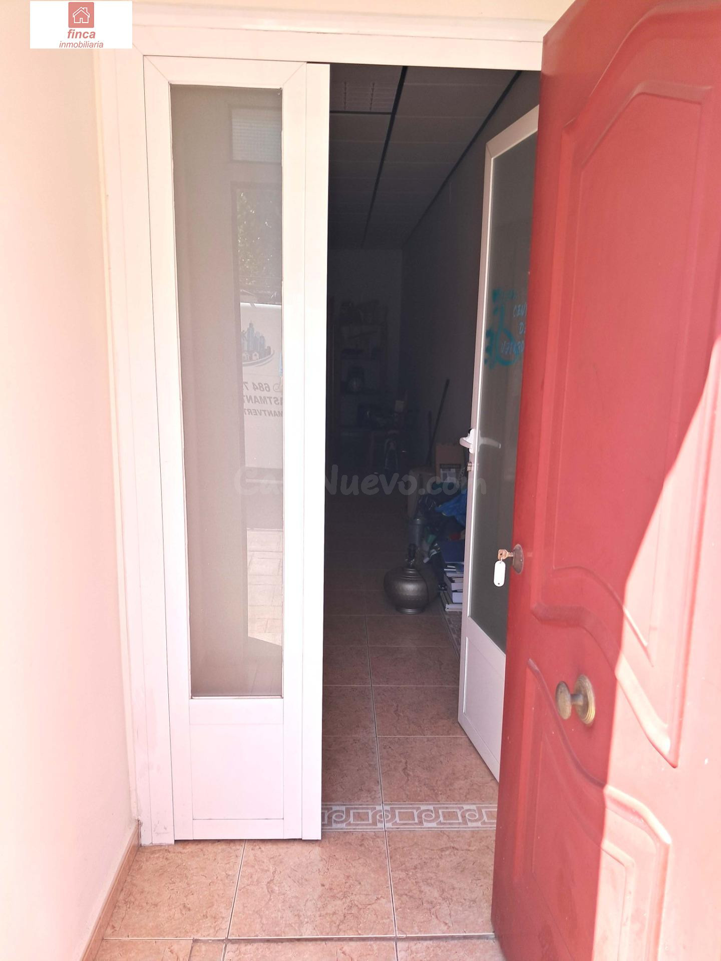 VENTA MONTIJO, LOCAL COMERCIAL U OFICINA EN ZONA CENTRO, CLIMATIZADO, LUMINOSO, DIVIDIDO EN DEPACHOS, BAÑO ADAPTADO - foto 5