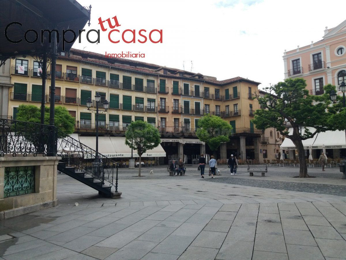 VENTA.-.EDIFICIO EN PLENO CENTRO CASCO HISTORICO. - foto 2