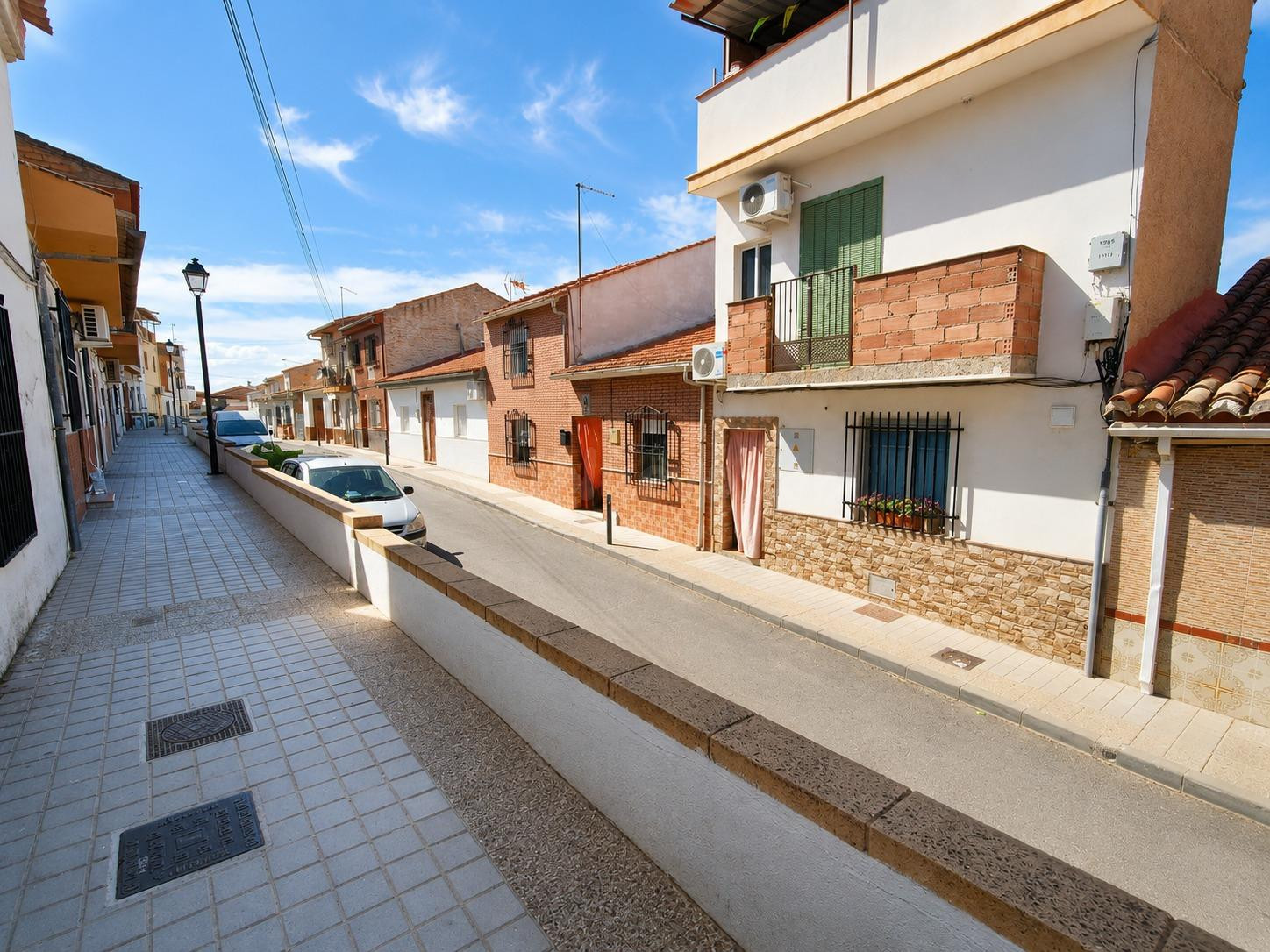 UNA CASA PARA VIVIRLA, NO PARA QUEDARSE SIN ESPACIO EN LACHA - foto 2