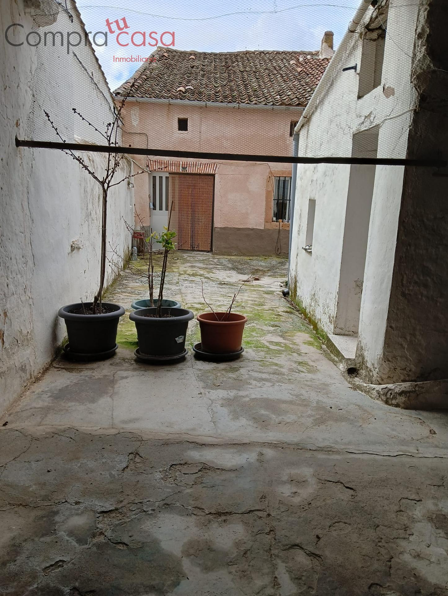 VENTA CASA CON PATIO ZONA DE SEPULVEDA. - foto 4