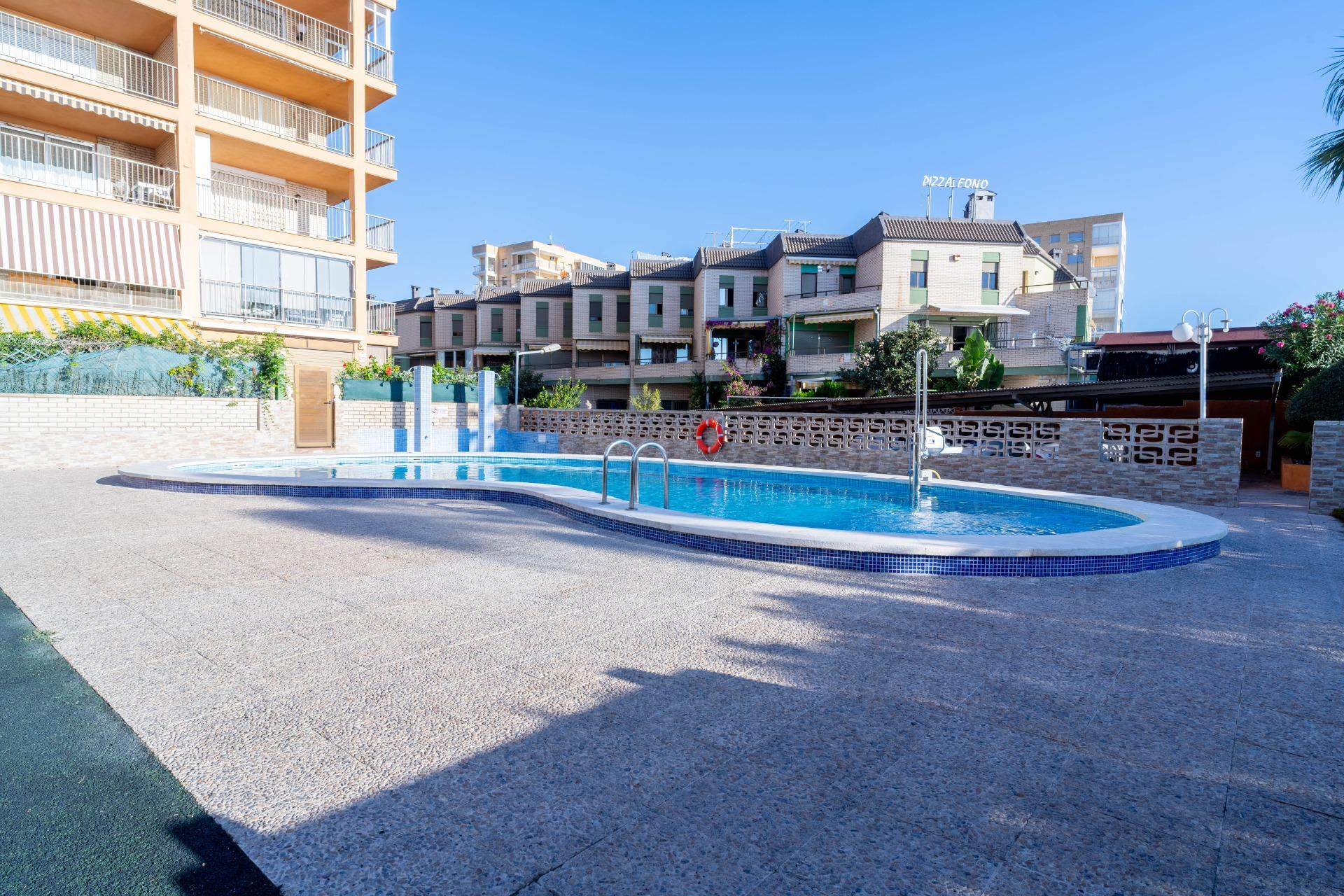 BONITO APARTAMENTO CON EXCELENTES VISTAS, PISCINA Y PARKING  - foto 4