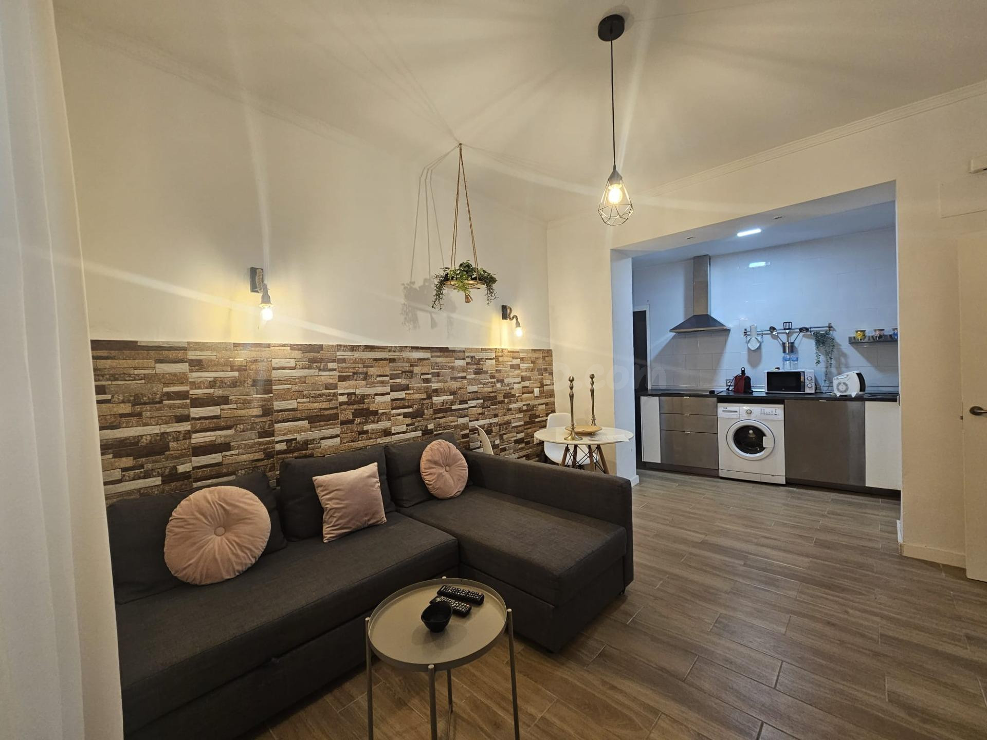 APARTAMENTO EN EL CENTRO CON LICENCIA TURISTICA - foto 2