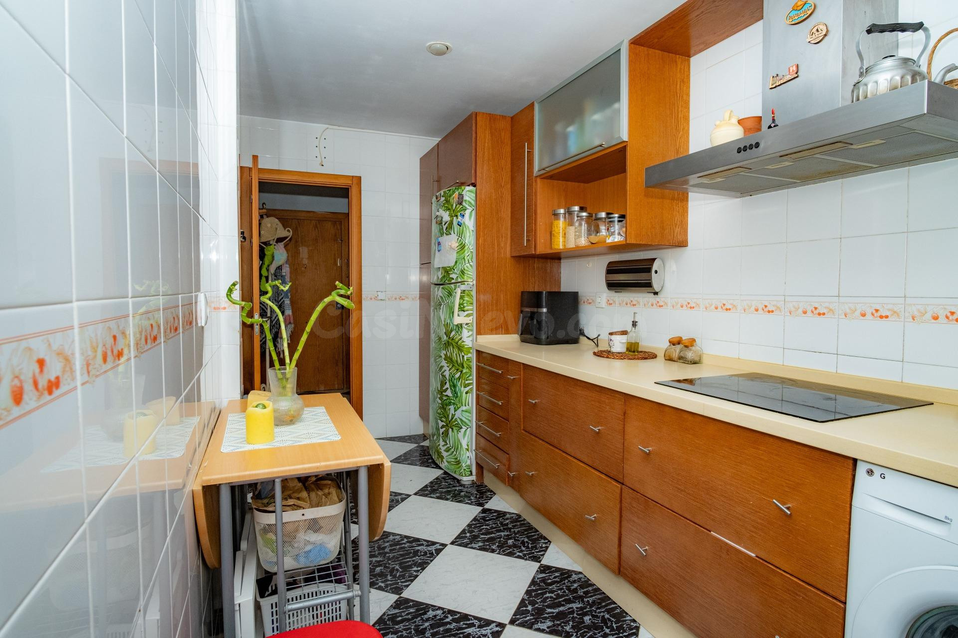 OS PRESENTAMOS ESTA PRECIOSA Y AMPLIA VIVIENDA CON VISTAS DE INFARTO - foto 3