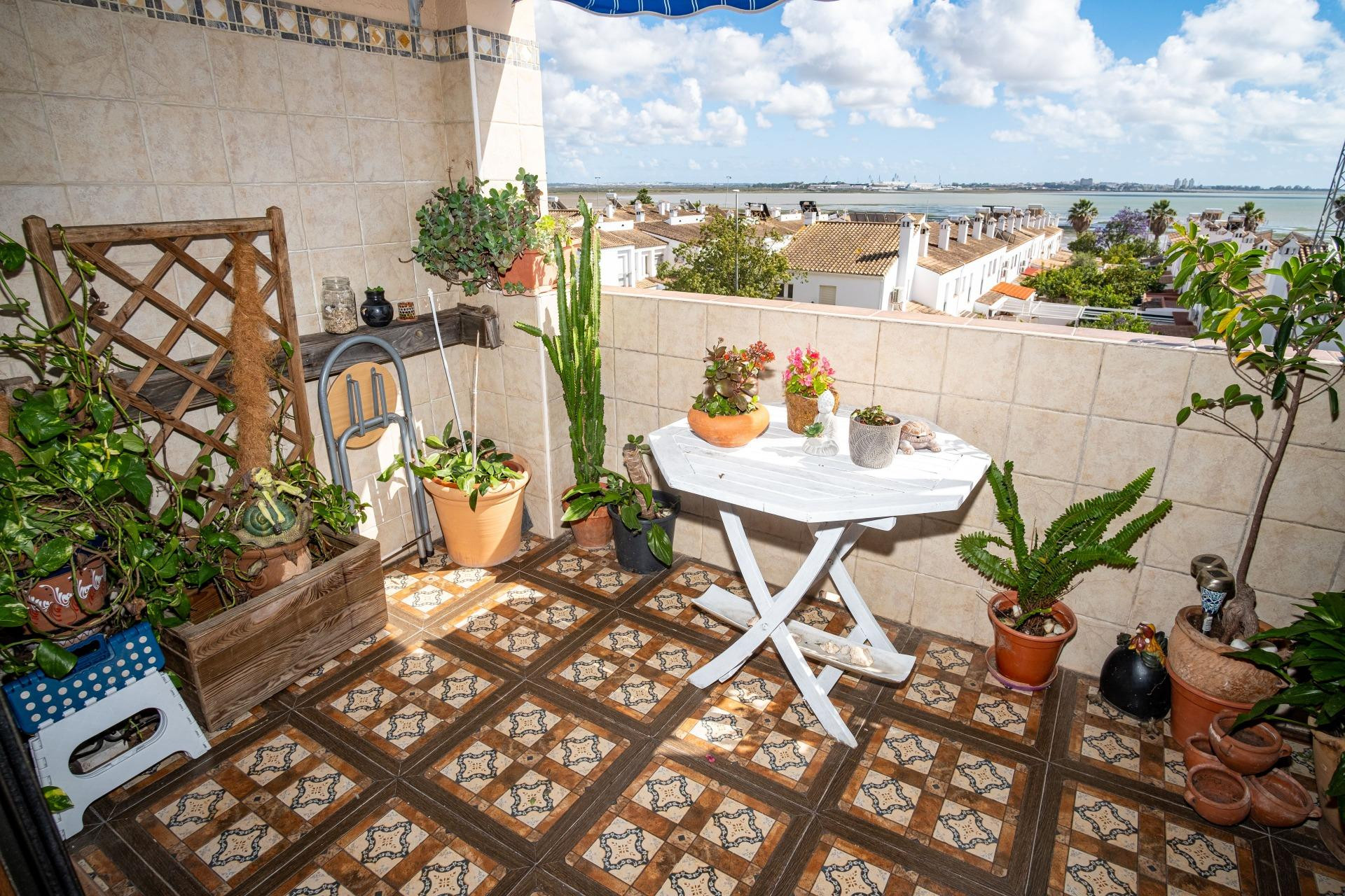 OS PRESENTAMOS ESTA PRECIOSA Y AMPLIA VIVIENDA CON VISTAS DE INFARTO - foto 4
